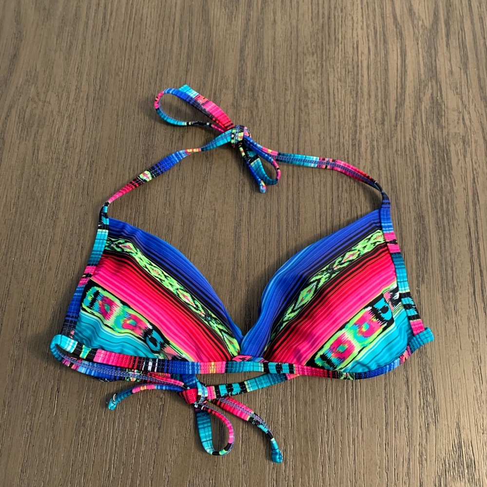Xhilaration Patterned Bikini Top